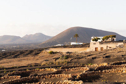 bodega-blanch-la-geria-lanzarote-clublanzarote