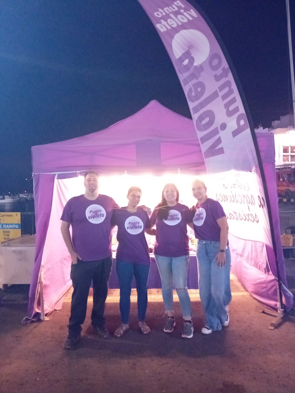 El Punto Violeta de las fiestas de Puerto del Carmen atendió directamente a 351 personas