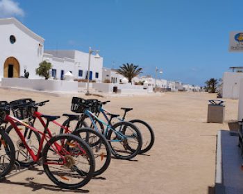bikes-&-souvenirs-gracioserito-la-graciosa
