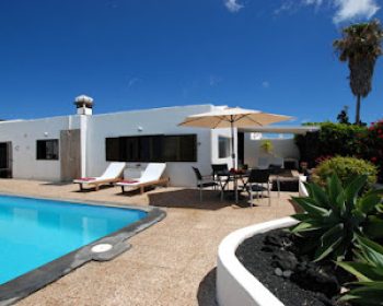 casa-azmira-del-mar-los-cocoteros-lanzarote