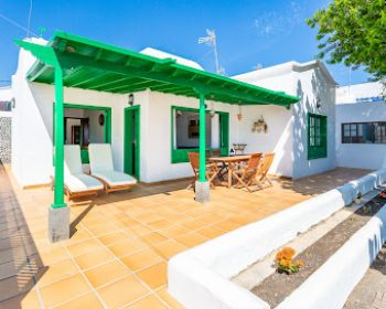 casa-jardin-playa-honda-lanzarote