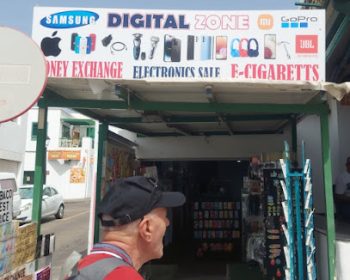 digital-zone-and-tabacco-shop-mini-market-playa-blanca-lanzarote.jpg