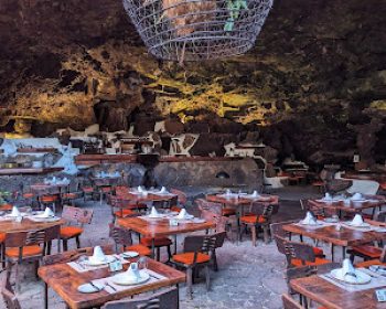 jameos-del-agua-restuarante-punta-mujeres-lanzarote-clublanzarote