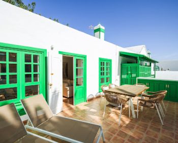 la-casita-del-pueblo-marinero-costa-teguise-lanzarote