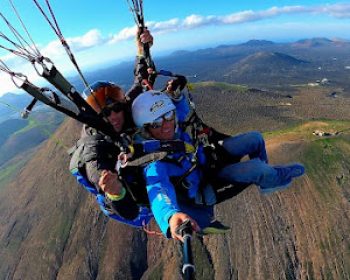 lanzafly-paragliding-puerto-calero-lanzarote-clublanzarote