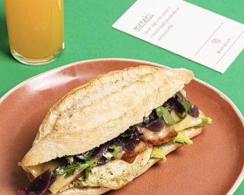 meraki-café-centro-comercial-deiland-playa-honda-lanzarote-10