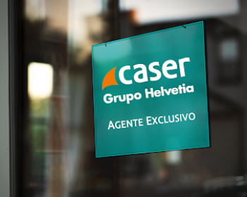 montserrat-broock-abreut-agencia-caser-seguros-arrecife-lanzarote.png