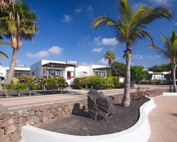 playa-limones-bungalows-playa-blanca-lanzarote-clublanzarote
