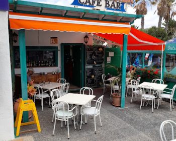 surf-corner-lanzarote-costa-teguise