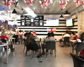 the-white-lion-sports-bar-puerto-del-carmen-lanzarote