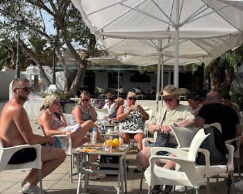 tick-tock-bar-costa-teguise-lanzarote
